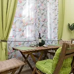 Apartament Design Near Keleti Railway Station *